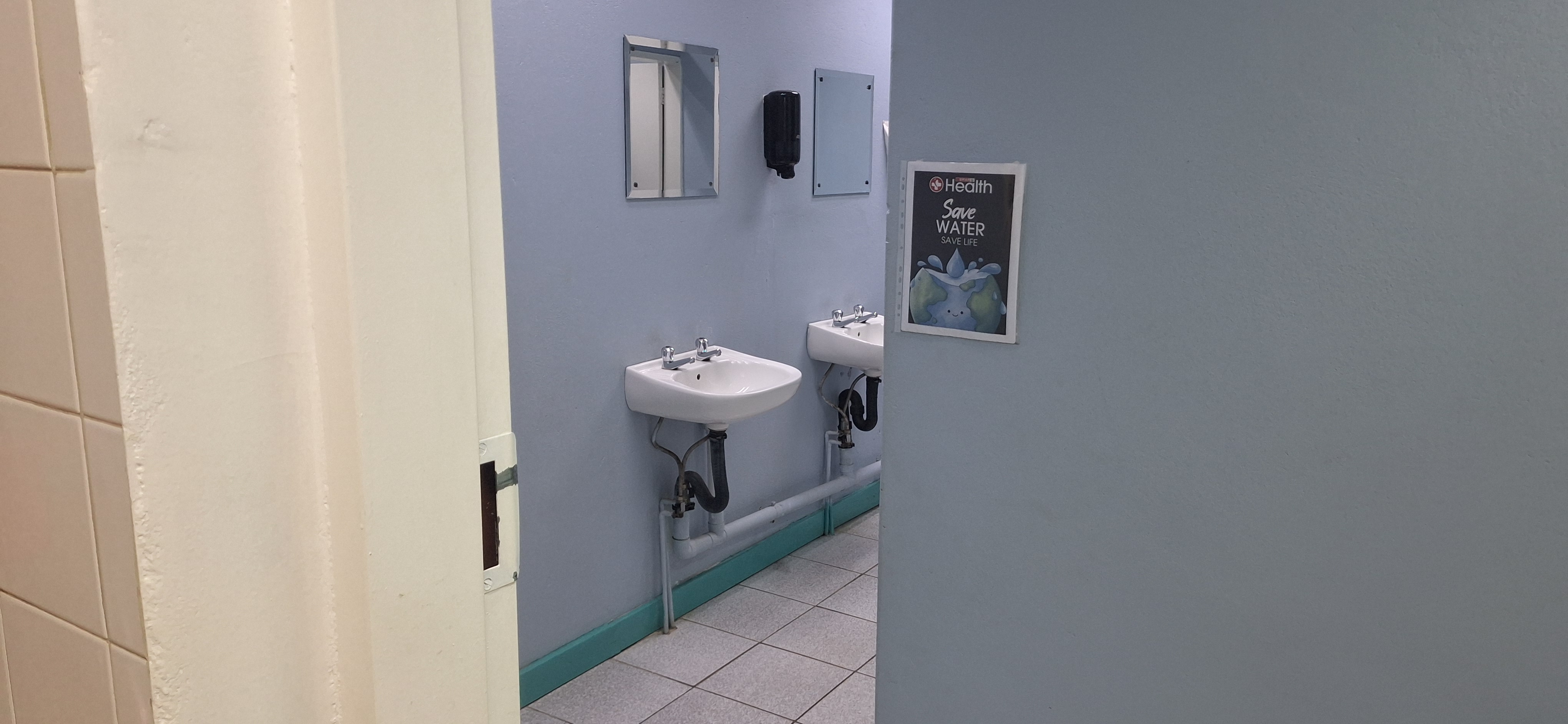 Toilet Photo