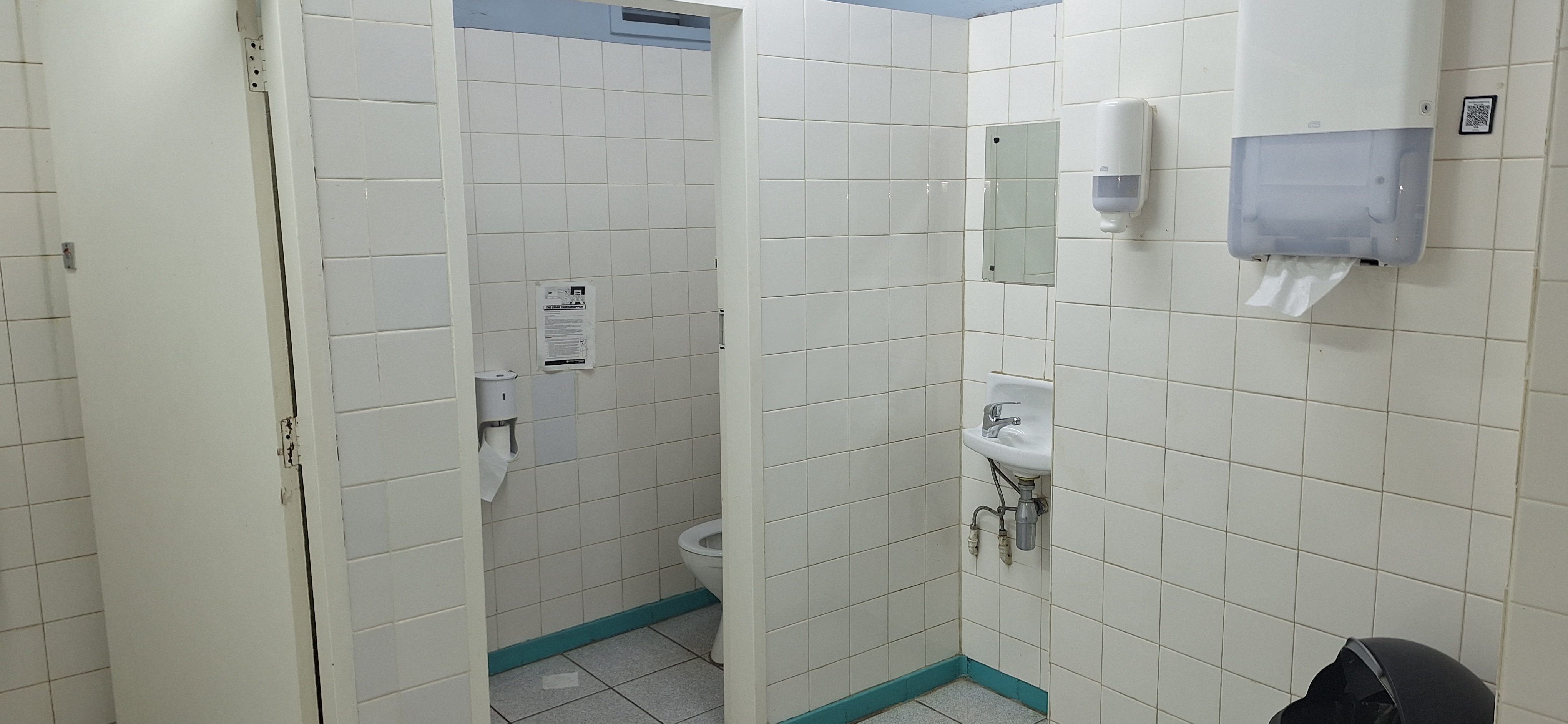 Toilet Photo
