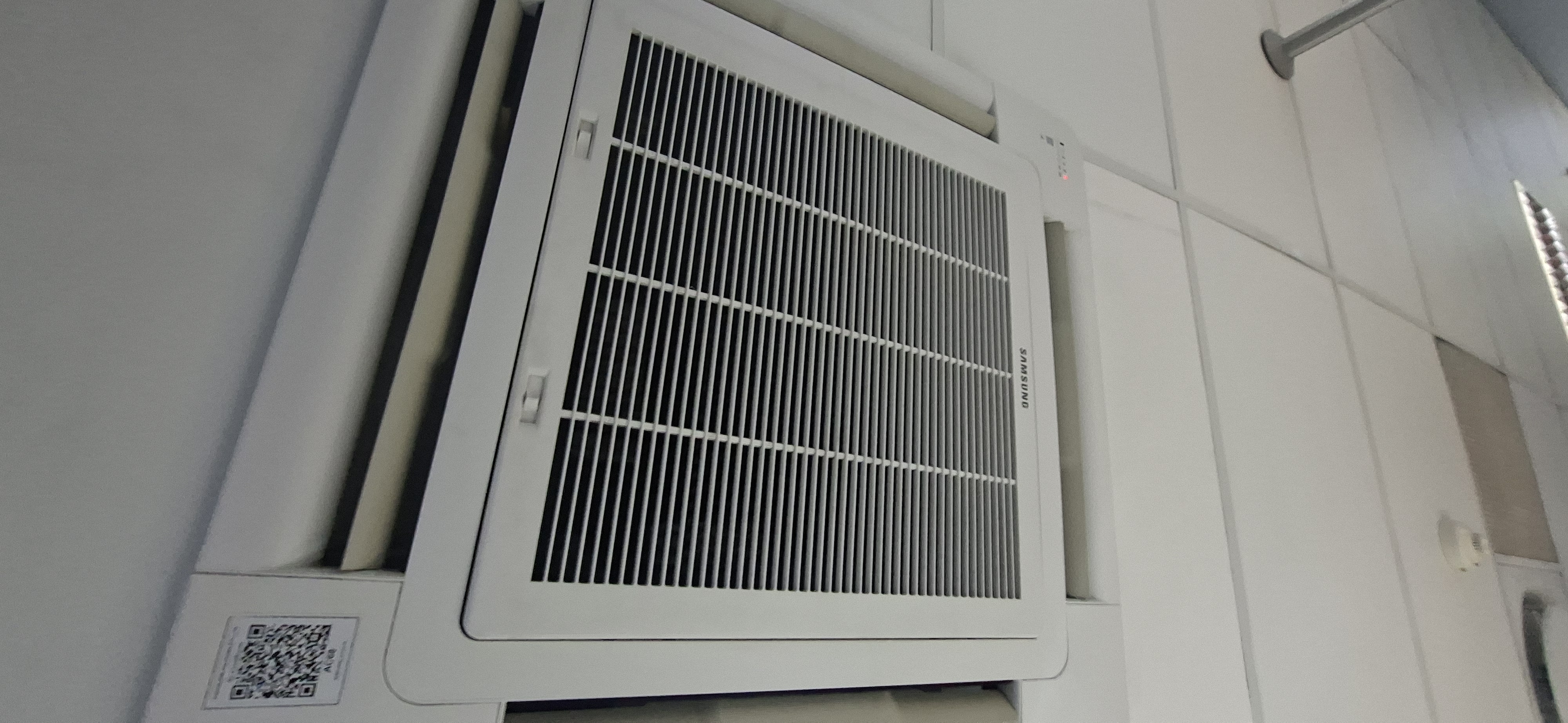 AC Image