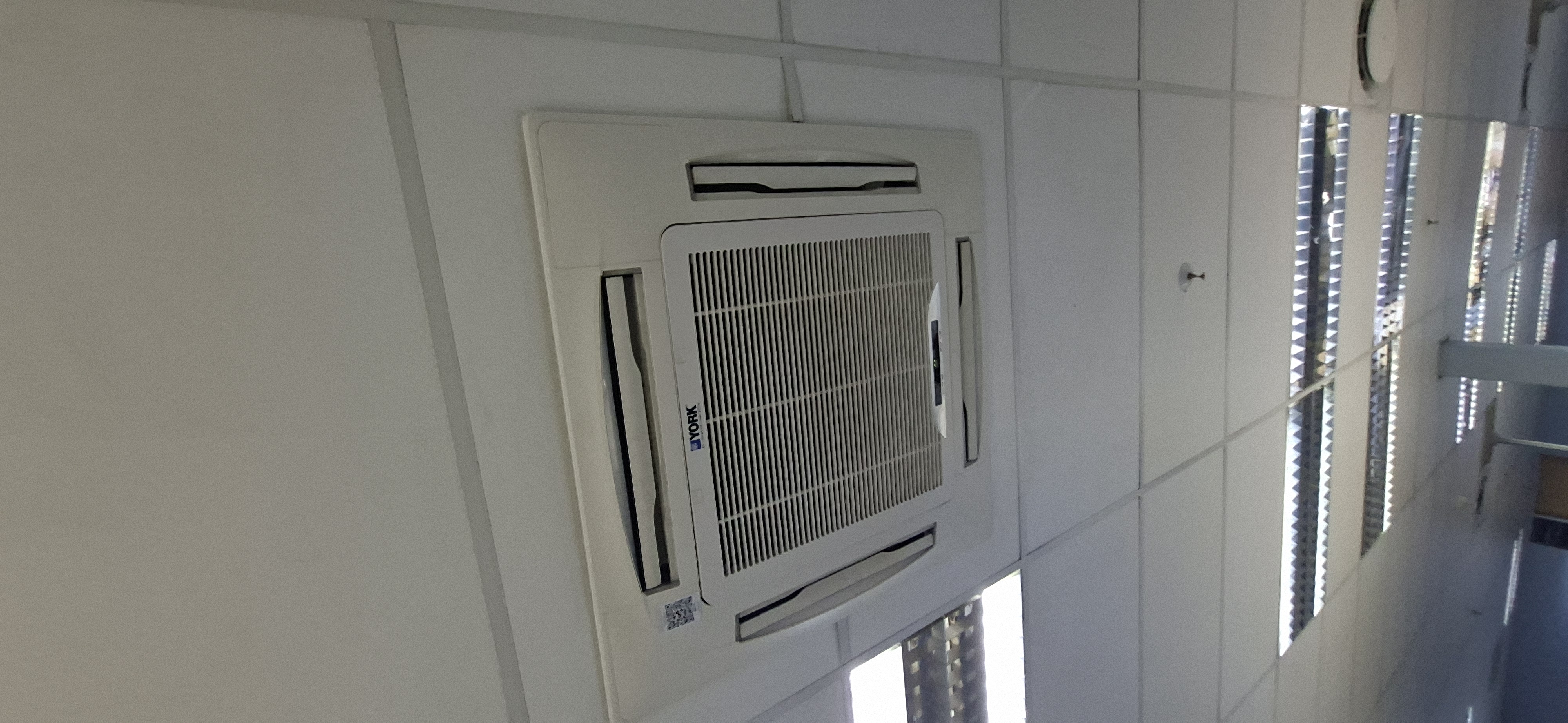 AC Image